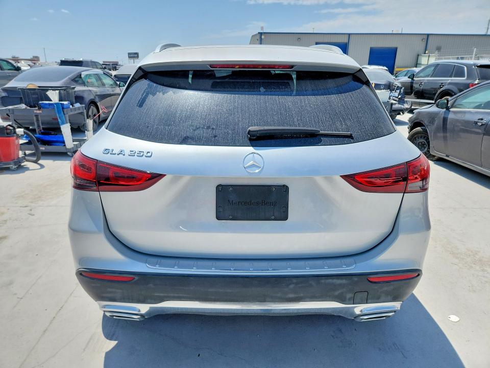 Photo 6 from auction – 2021 MERCEDES-BENZ GLA with VIN W1N4N4GB4MJ238346