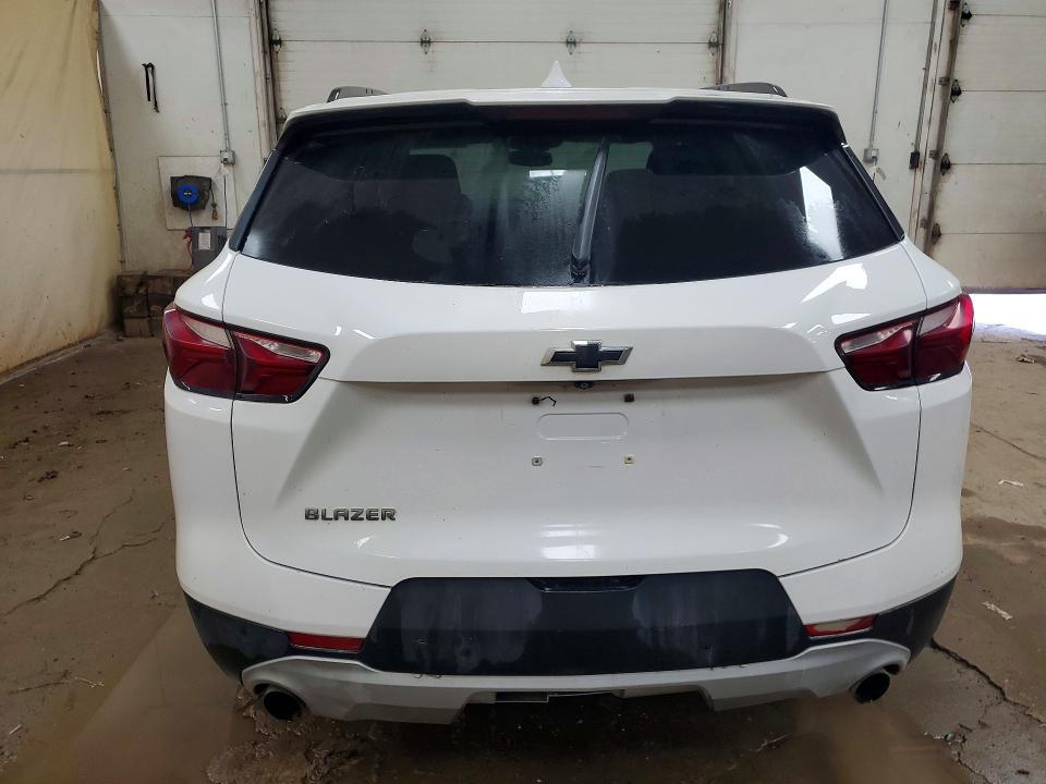 Photo 6 from auction – 2020 CHEVROLET BLAZER with VIN 3GNKBBRA8LS532966