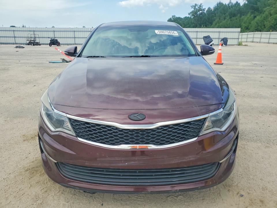 Photo 5 from auction – 2017 KIA OPTIMA with VIN 5XXGT4L39HG133689