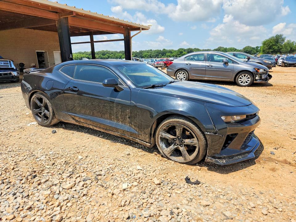 Photo 4 from auction – 2017 CHEVROLET CAMARO with VIN 1G1FB1RX5H0214111