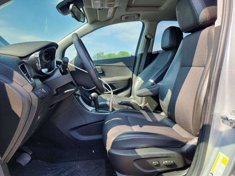 Photo 7 from auction – 2020 CHEVROLET TRAX with VIN KL7CJPSB7LB042351