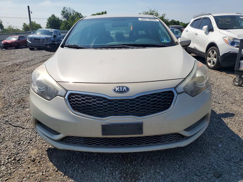 Photo 5 from auction – 2015 KIA FORTE with VIN KNAFK4A63F5388235