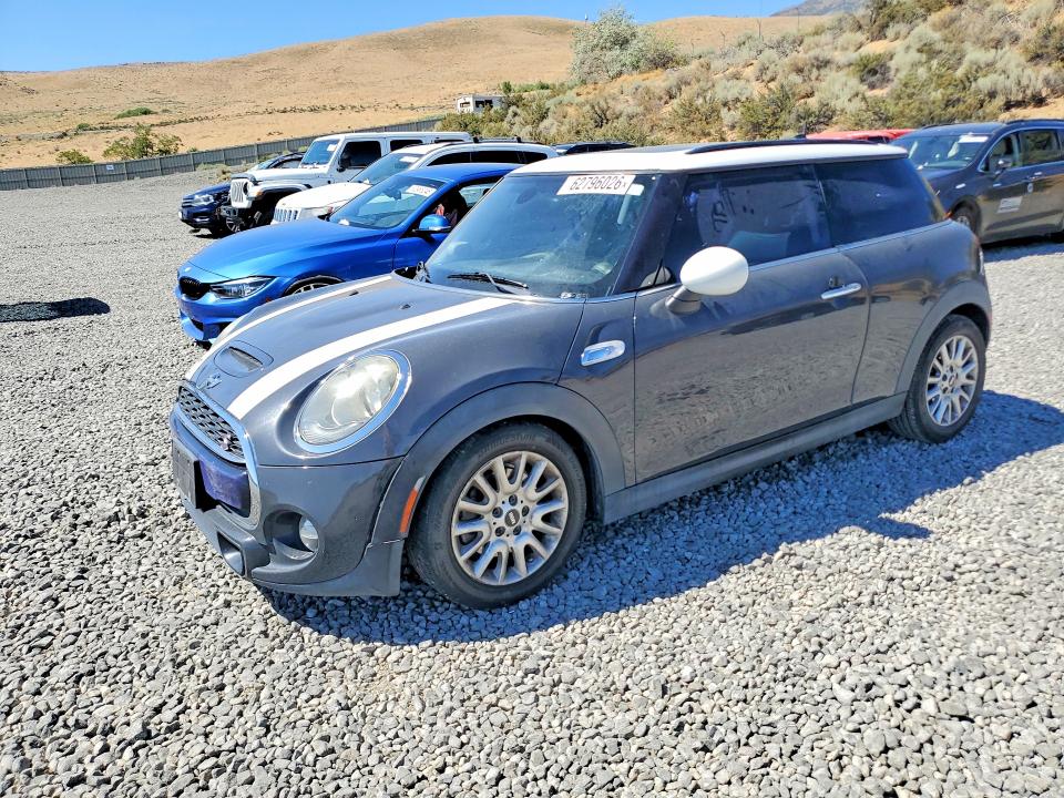 MINI COOPER 2016 with VIN WMWXP7C51G3B92550 - Photo from auction