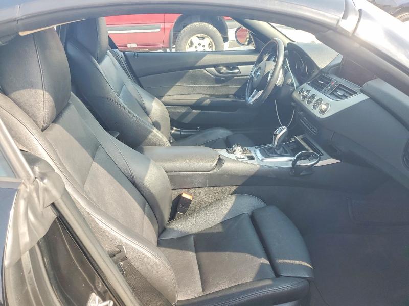 Photo 10 from auction – 2016 BMW Z4 with VIN WBALL5C56G5A20078