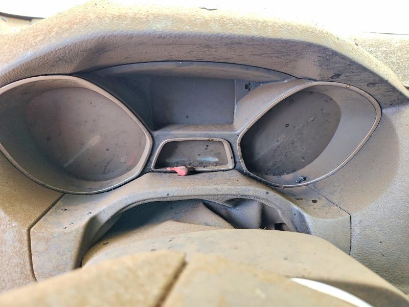 Photo 9 from auction – 2014 FORD FOCUS with VIN 1FADP3K24EL440618