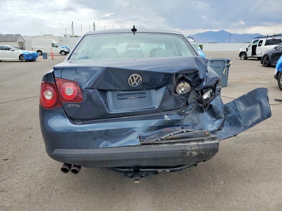 Photo 6 from auction – 2008 VOLKSWAGEN JETTA with VIN 3VWRZ71K58M165781