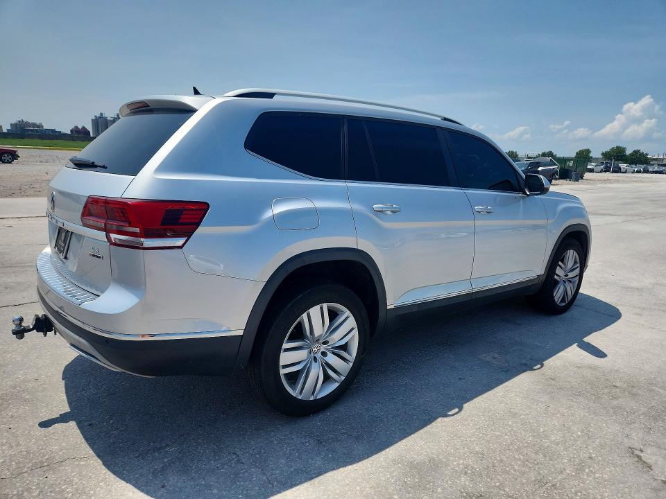 Photo 3 from auction – 2019 VOLKSWAGEN ATLAS with VIN 1V2MR2CA8KC548884
