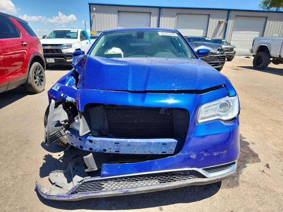 Zdjęcie 5 z aukcji – 2019 CHRYSLER 300 z VIN 2C3CCAAG4KH727215