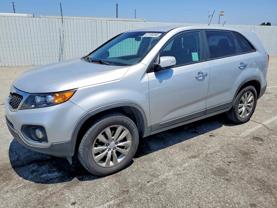 Photo 1 from auction – 2011 KIA SORENTO with VIN 5XYKU4A28BG023768