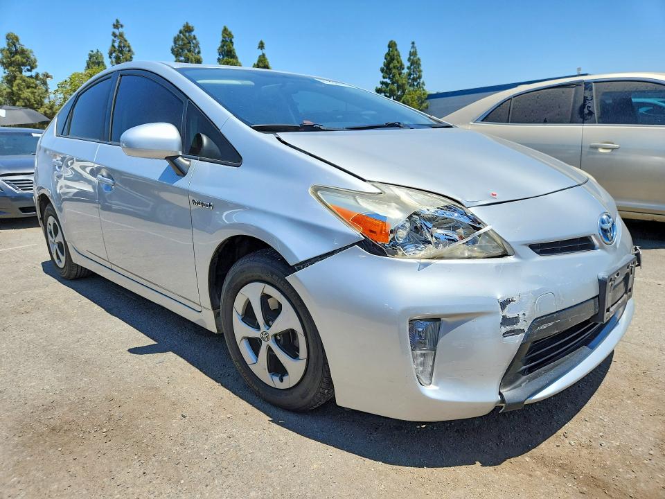 Zdjęcie 4 z aukcji – 2013 TOYOTA PRIUS z VIN JTDKN3DU1D5672943