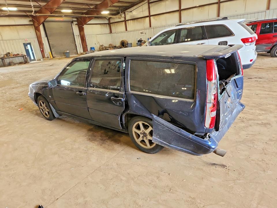 Photo 2 from auction – 1999 VOLVO V70 with VIN YV1LW56D2X2610154