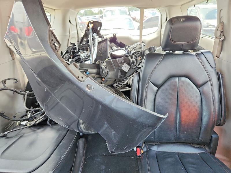 Photo 10 from auction – 2018 CHRYSLER PACIFICA with VIN 2C4RC1BG7JR113806