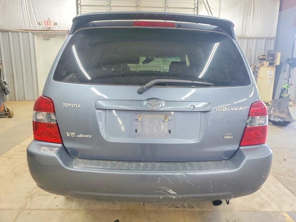 Photo 6 from auction – 2005 TOYOTA HIGHLANDER with VIN JTEEP21A150097085