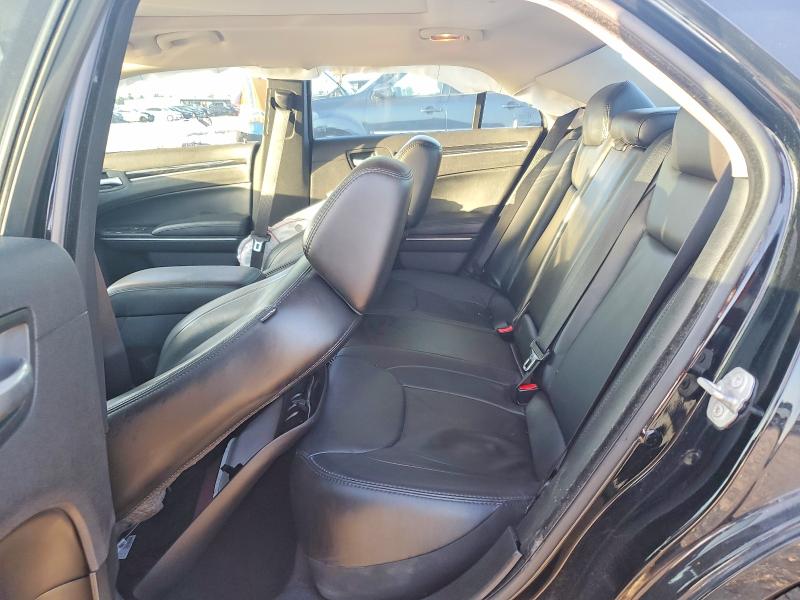Photo 10 from auction – 2016 CHRYSLER 300 with VIN 2C3CCAAG1GH135097
