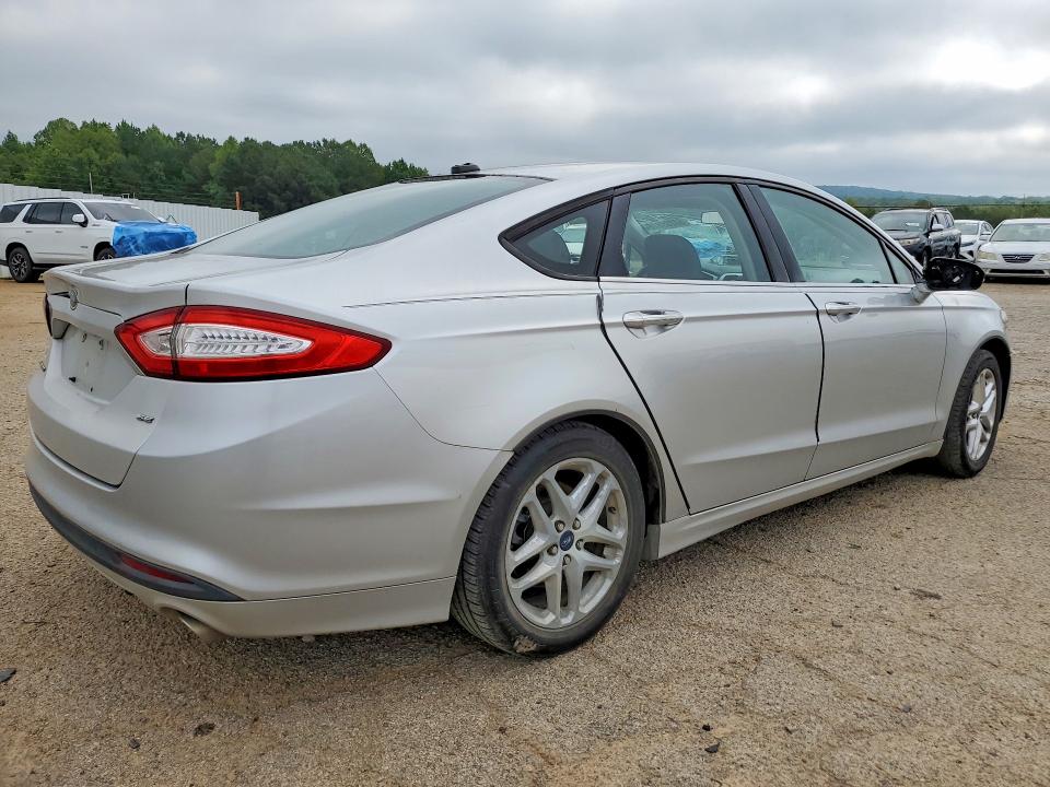 Photo 3 from auction – 2013 FORD FUSION with VIN 3FA6P0H76DR116127