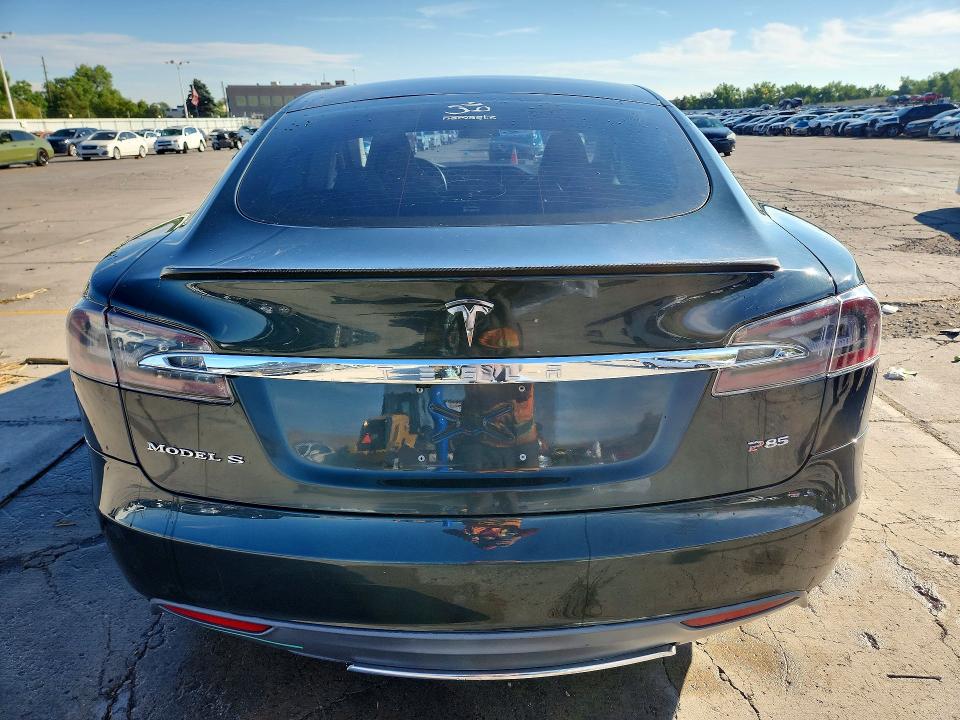 Photo 6 from auction – 2014 TESLA MODEL S with VIN 5YJSA1H16EFP32943