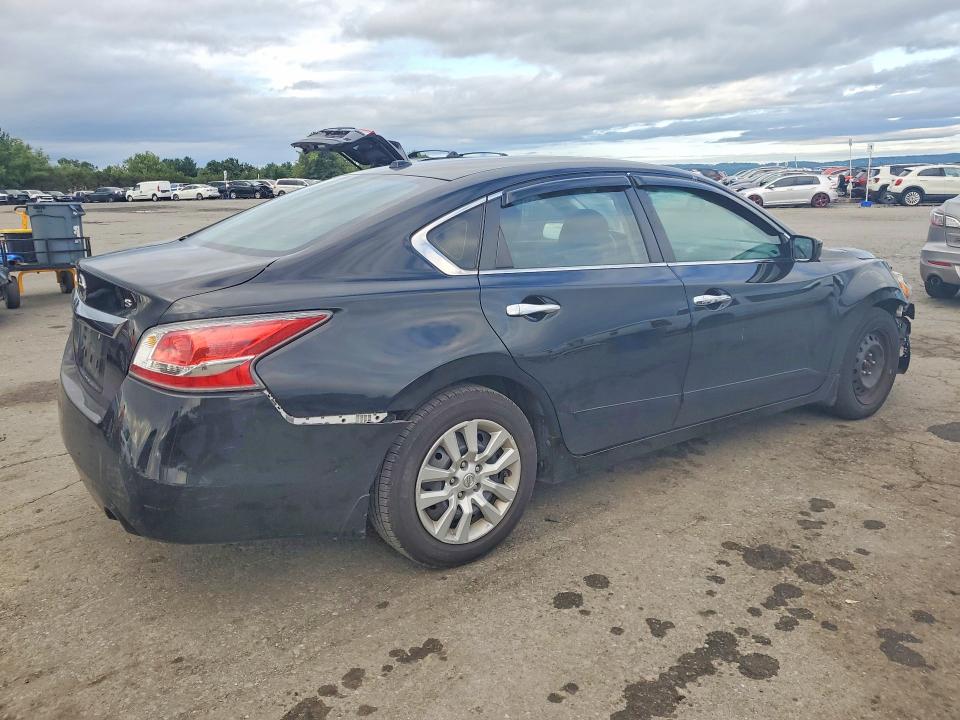 Photo 3 from auction – 2015 NISSAN ALTIMA with VIN 1N4AL3AP1FC413907
