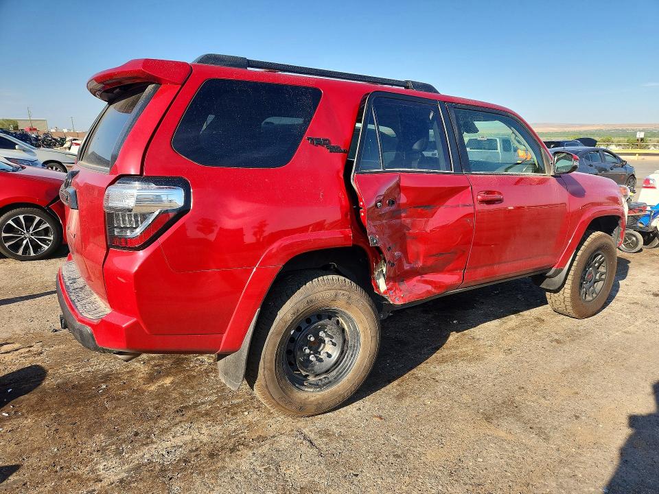 Photo 3 from auction – 2024 TOYOTA 4RUNNER with VIN JTERU5JR8R6274347
