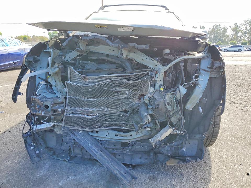 Photo 5 from auction – 2022 TOYOTA RAV4 with VIN 2T3C1RFV4NW213764