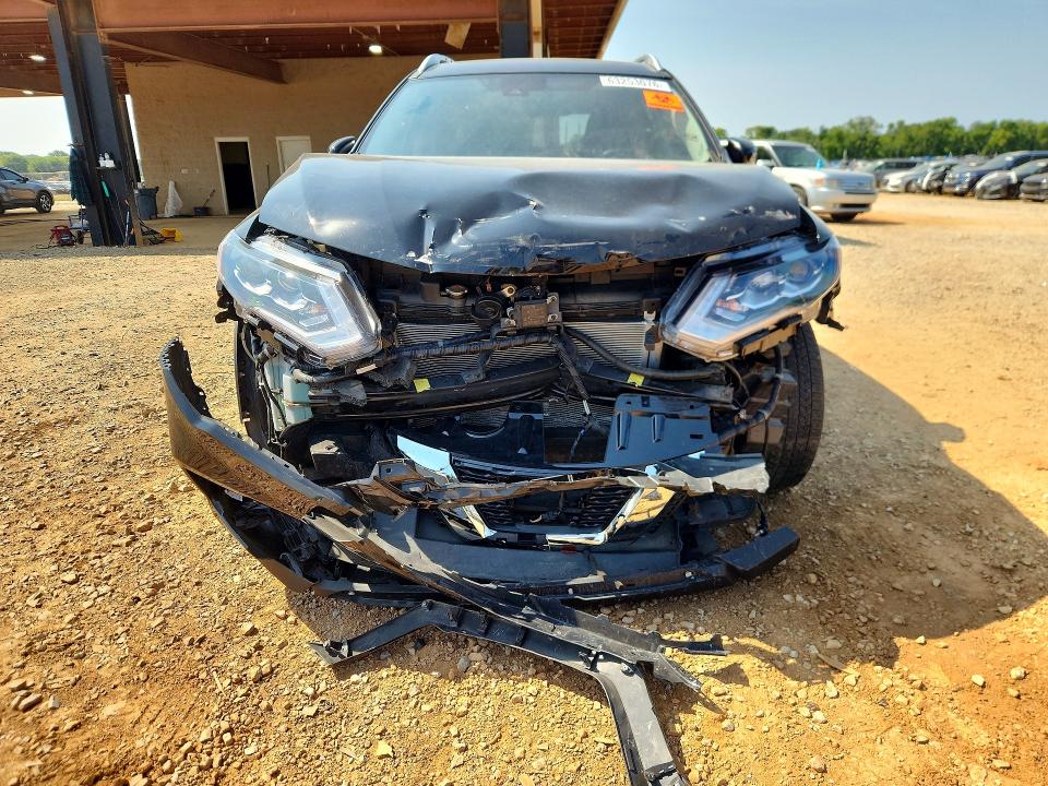 Photo 5 from auction – 2017 NISSAN ROGUE with VIN JN8AT2MT5HW142837