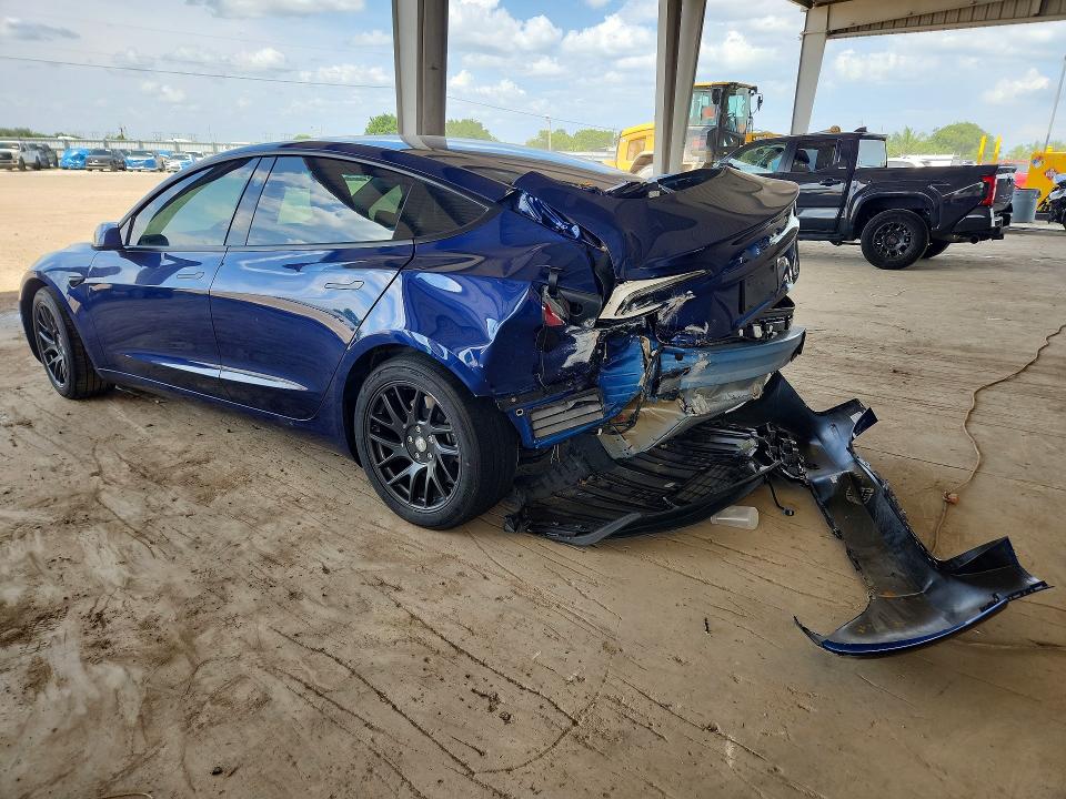 Фото 2 с аукциона – 2024 TESLA MODEL 3 с VIN 5YJ3E1EA2RF717648