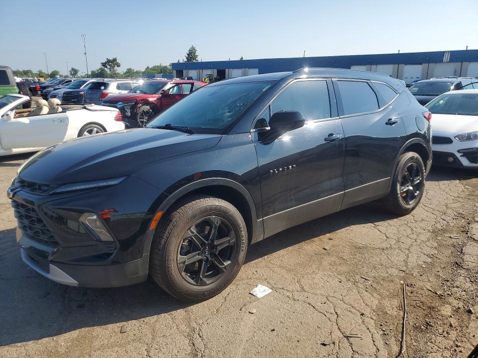 CHEVROLET BLAZER 2023 with VIN 3GNKBCR42PS197502 - Photo from auction