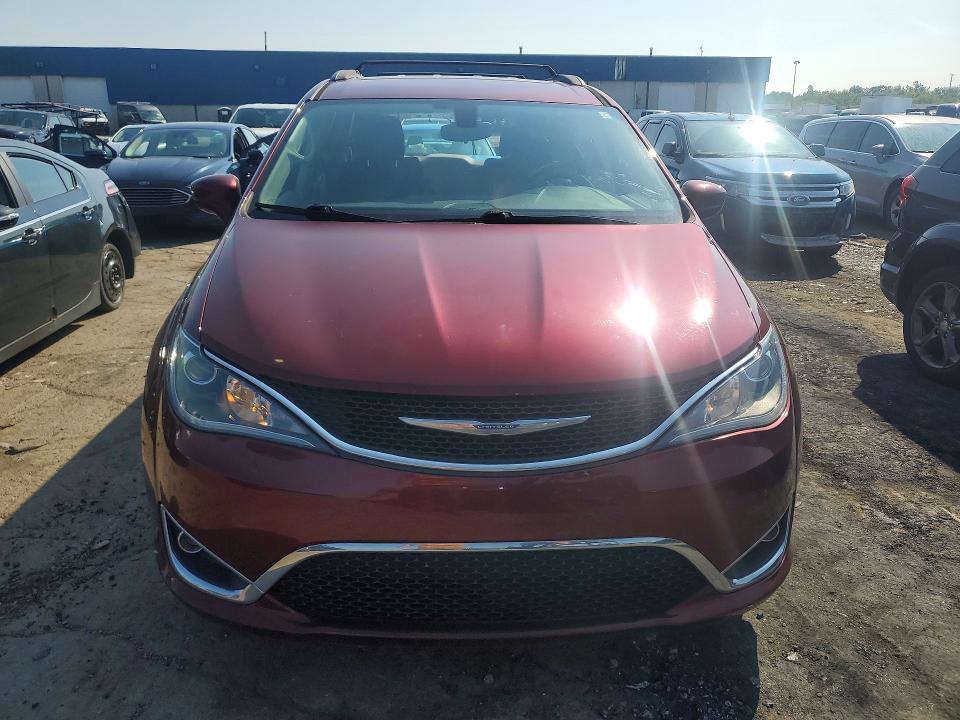 Photo 5 from auction – 2017 CHRYSLER PACIFICA with VIN 2C4RC1BG3HR509404
