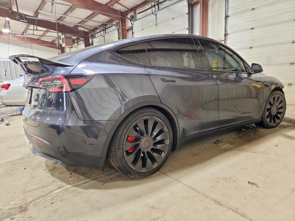 Photo 3 from auction – 2024 TESLA MODEL Y with VIN 7SAYGDEF2RA326237