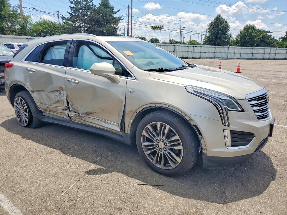 Photo 4 from auction – 2017 CADILLAC XT5 with VIN 1GYKNERS8HZ201187