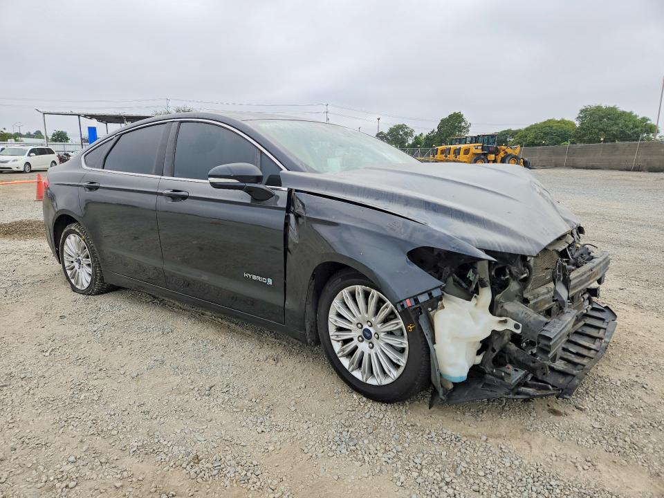 Photo 4 from auction – 2013 FORD FUSION with VIN 3FA6P0LU0DR362605