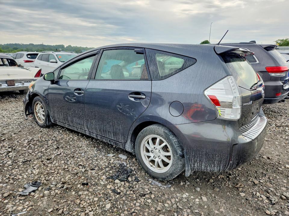 Photo 2 from auction – 2013 TOYOTA PRIUS V with VIN JTDZN3EU6D3258842