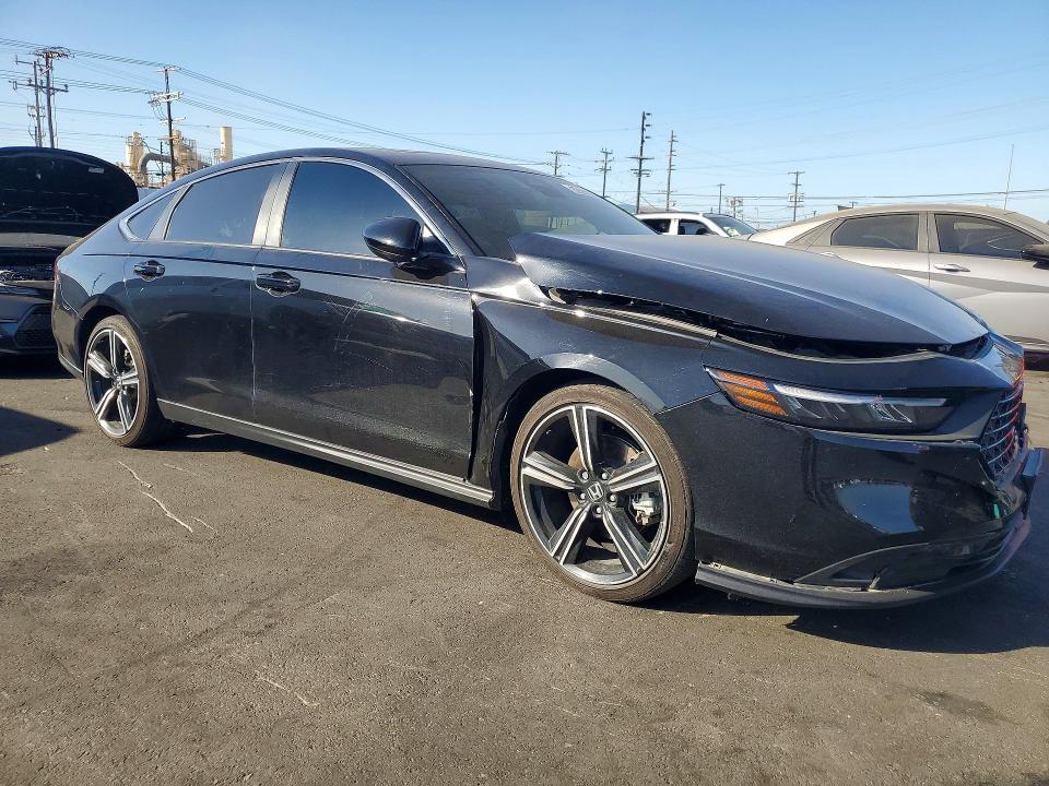Photo 4 from auction – 2025 HONDA ACCORD with VIN 1HGCY2F59SA071376