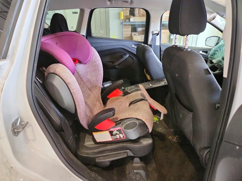 Photo 10 from auction – 2016 FORD ESCAPE with VIN 1FMCU0G74GUA77831