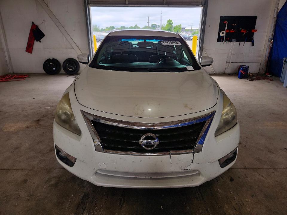 Photo 5 from auction – 2013 NISSAN ALTIMA with VIN 1N4AL3AP3DC915539