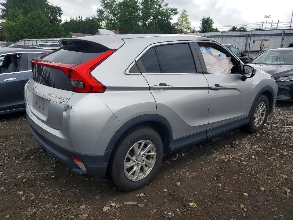 Photo 3 from auction – 2018 MITSUBISHI ECLIPSE CROSS with VIN JA4AS3AA4JZ040967