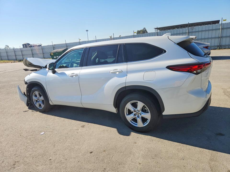 Photo 2 from auction – 2020 TOYOTA HIGHLANDER with VIN 5TDZZRAH0LS009076