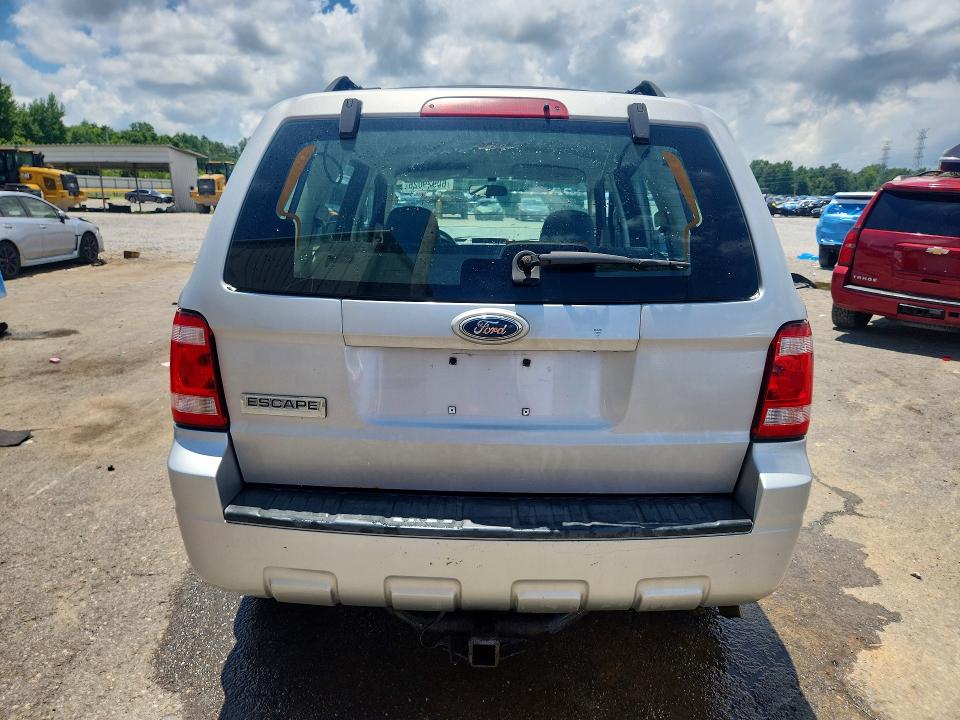 Photo 6 from auction – 2009 FORD ESCAPE with VIN 1FMCU02779KD08243