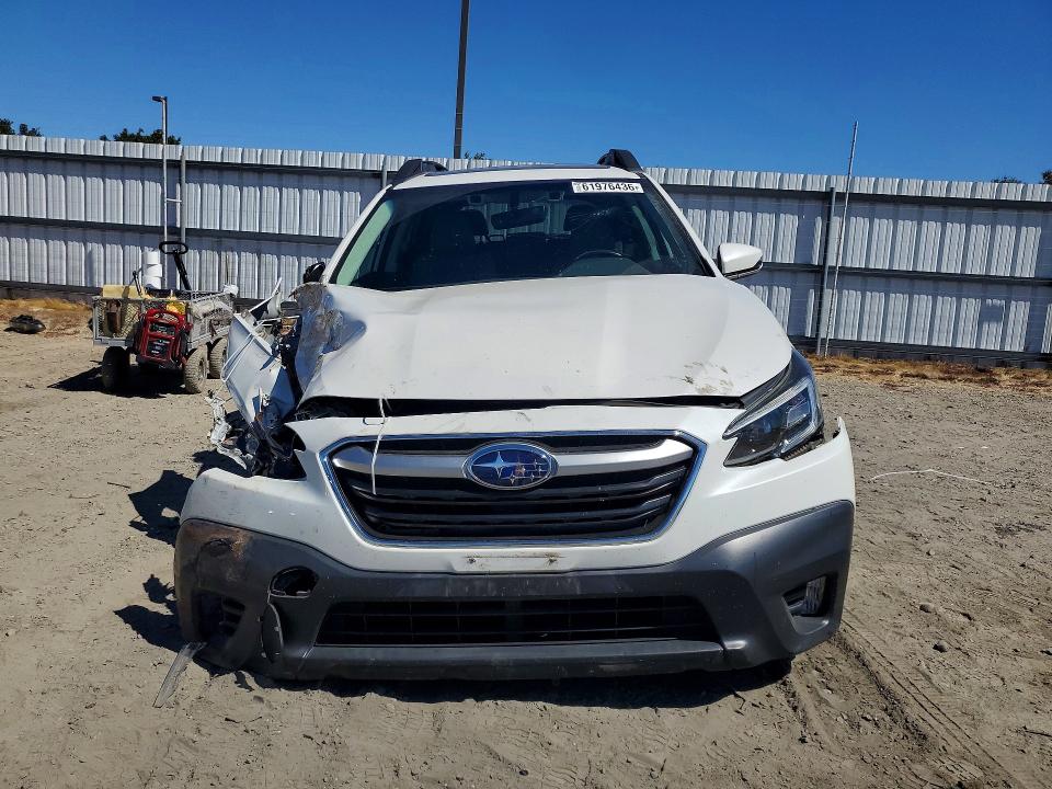 Photo 5 from auction – 2020 SUBARU OUTBACK with VIN 4S4BTAEC0L3240561