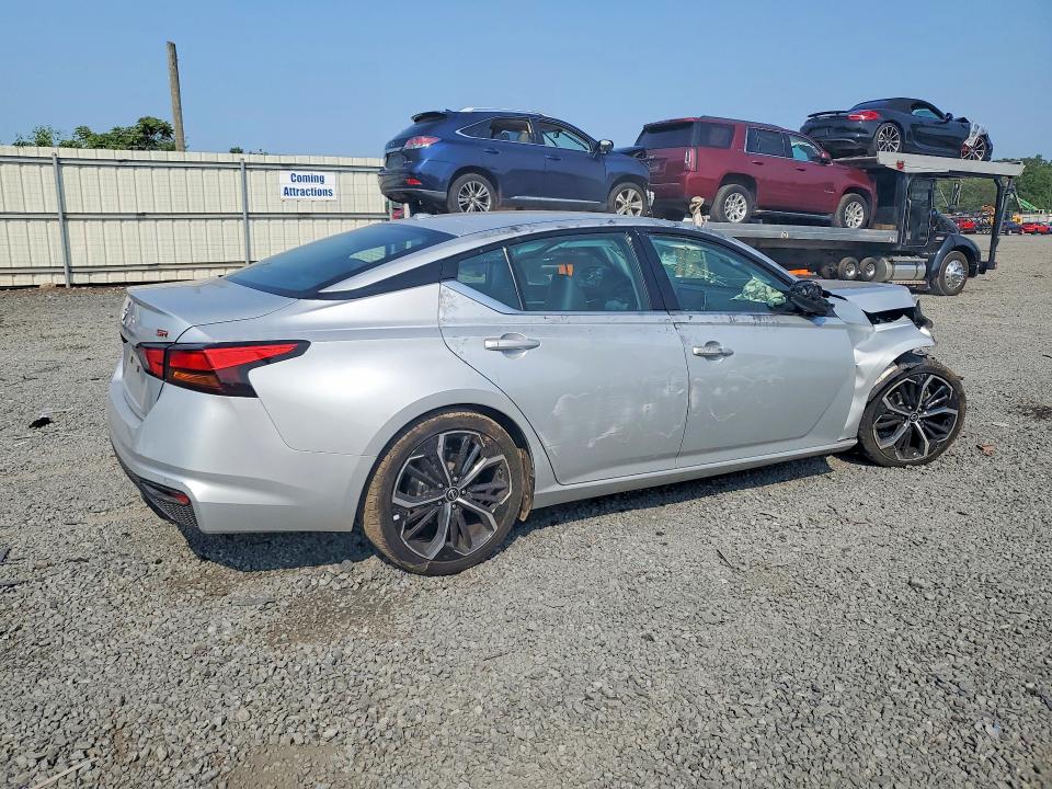 Photo 3 from auction – 2024 NISSAN ALTIMA with VIN 1N4BL4CV0RN391431