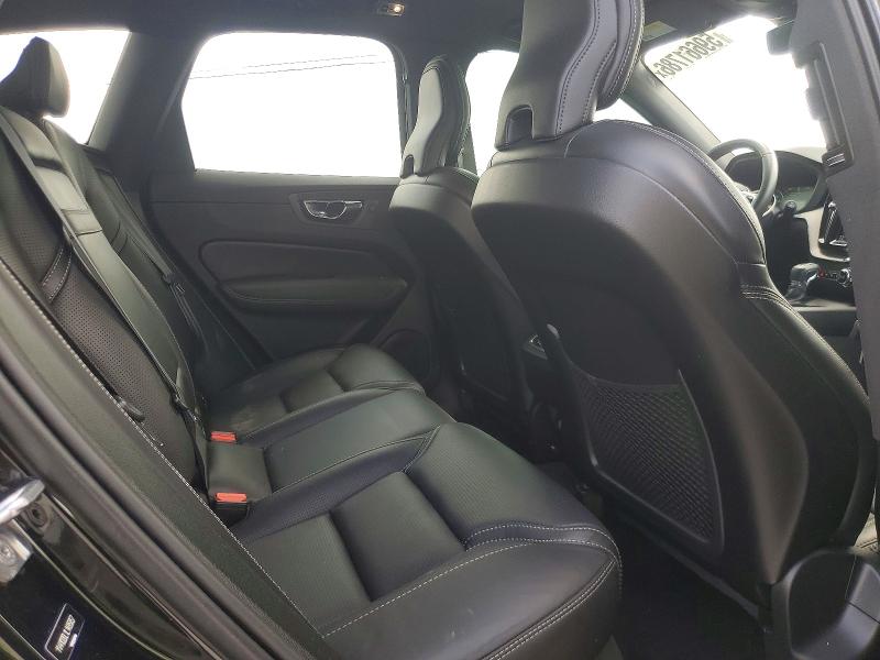Photo 11 from auction – 2020 VOLVO XC60 with VIN YV4102DL1L1495857