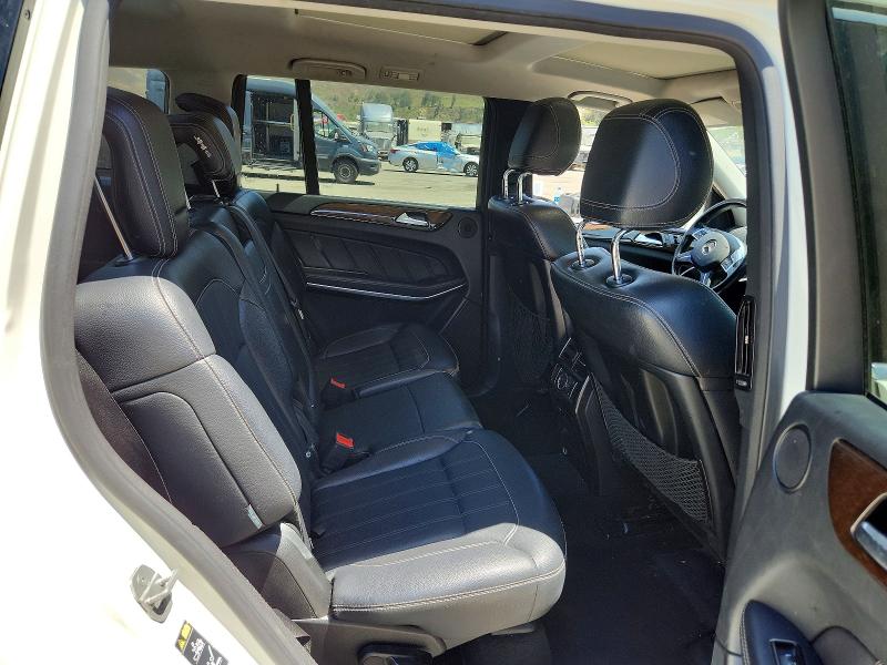 Photo 11 from auction – 2013 MERCEDES-BENZ GL with VIN 4JGDF7CE1DA140148