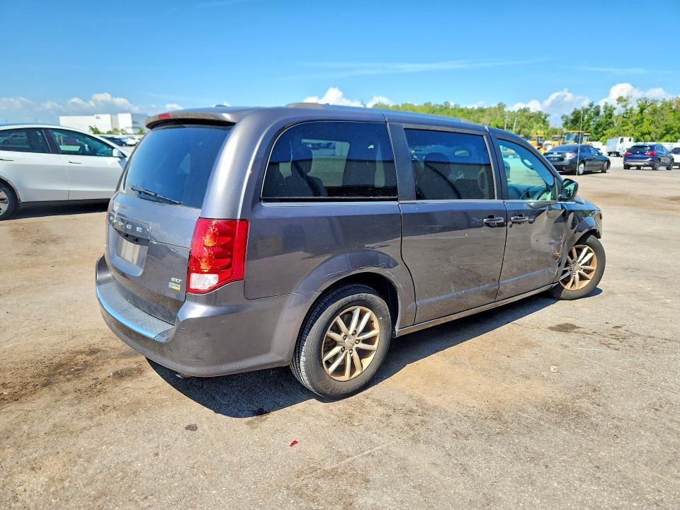 Photo 3 from auction – 2018 DODGE GRAND CARAVAN with VIN 2C4RDGCG3JR209561