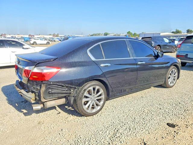 Photo 3 from auction – 2015 HONDA ACCORD with VIN 1HGCR2F56FA228560