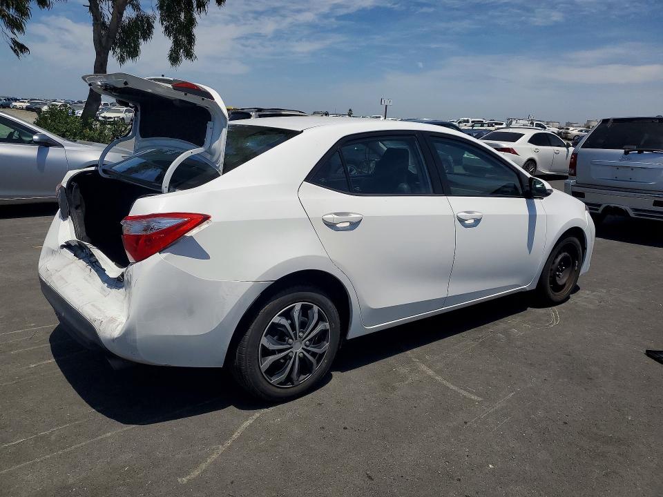 Photo 3 from auction – 2015 TOYOTA COROLLA with VIN 5YFBURHE1FP318287