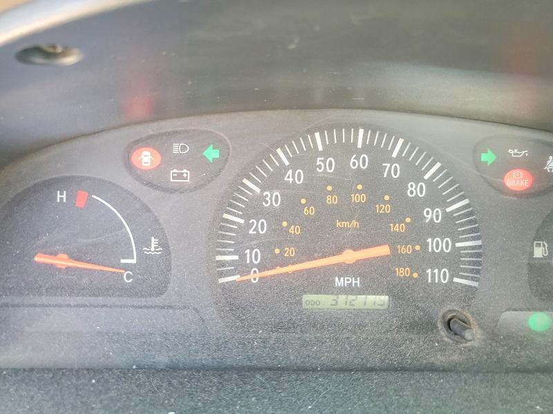 Photo 9 from auction – 2002 TOYOTA TUNDRA with VIN 5TBJN32182S233615