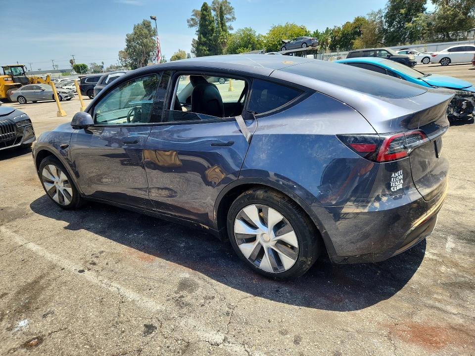 Photo 2 from auction – 2023 TESLA MODEL Y with VIN 7SAYGDEEXPF909985