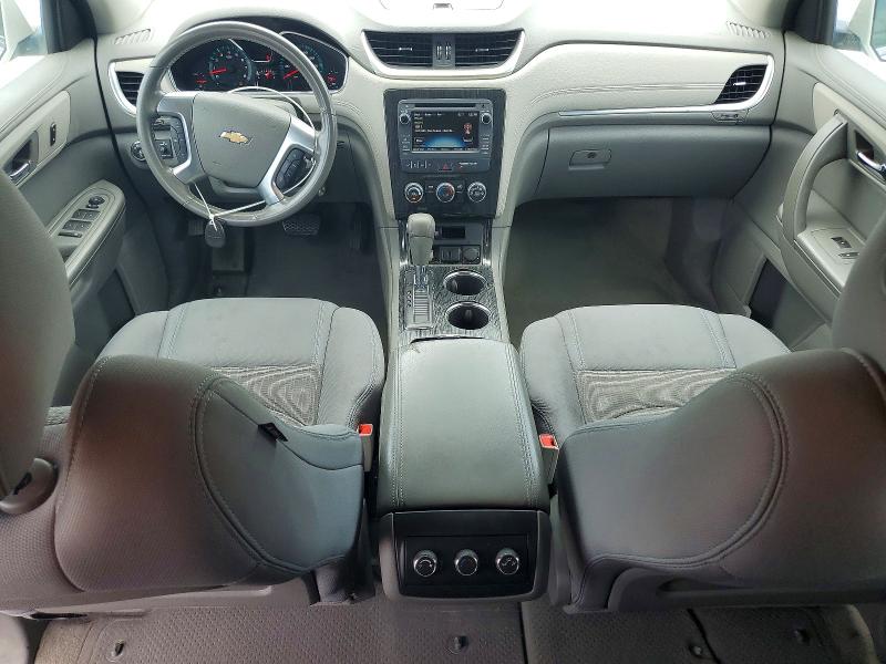 Photo 8 from auction – 2017 CHEVROLET TRAVERSE with VIN 1GNKRGKD4HJ327747