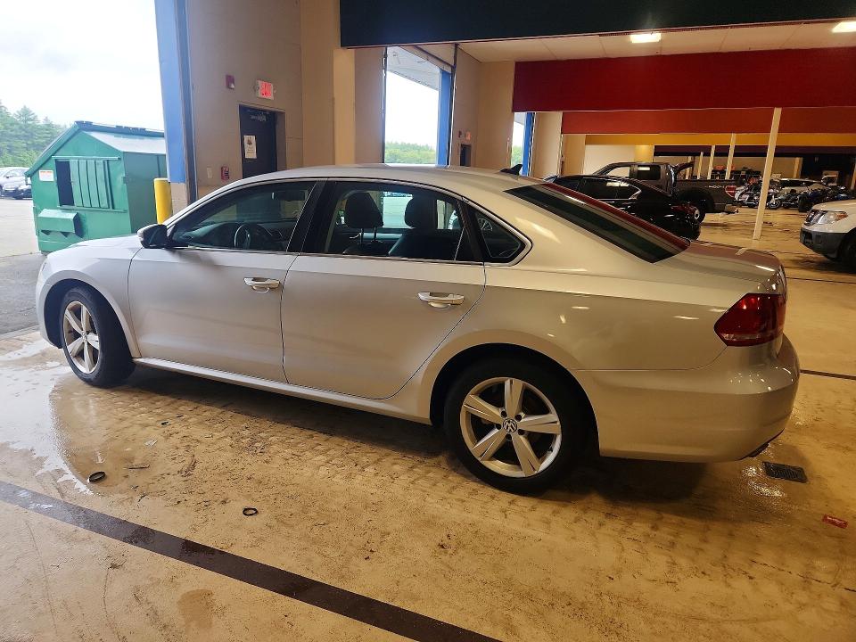 Photo 2 from auction – 2013 VOLKSWAGEN PASSAT with VIN 1VWBP7A35DC015794