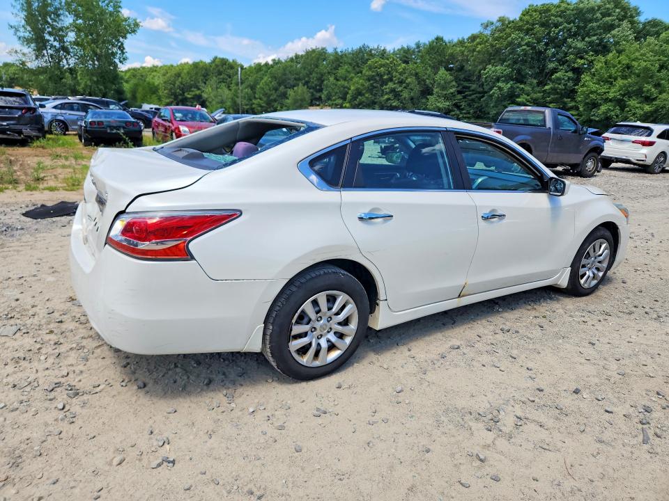 Photo 3 from auction – 2015 NISSAN ALTIMA with VIN 1N4AL3AP2FC126124