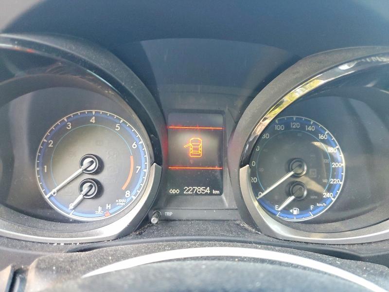 Photo 9 from auction – 2014 TOYOTA COROLLA with VIN 2T1BURHE3EC227312